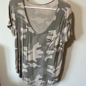 Hollis get camo tshirt